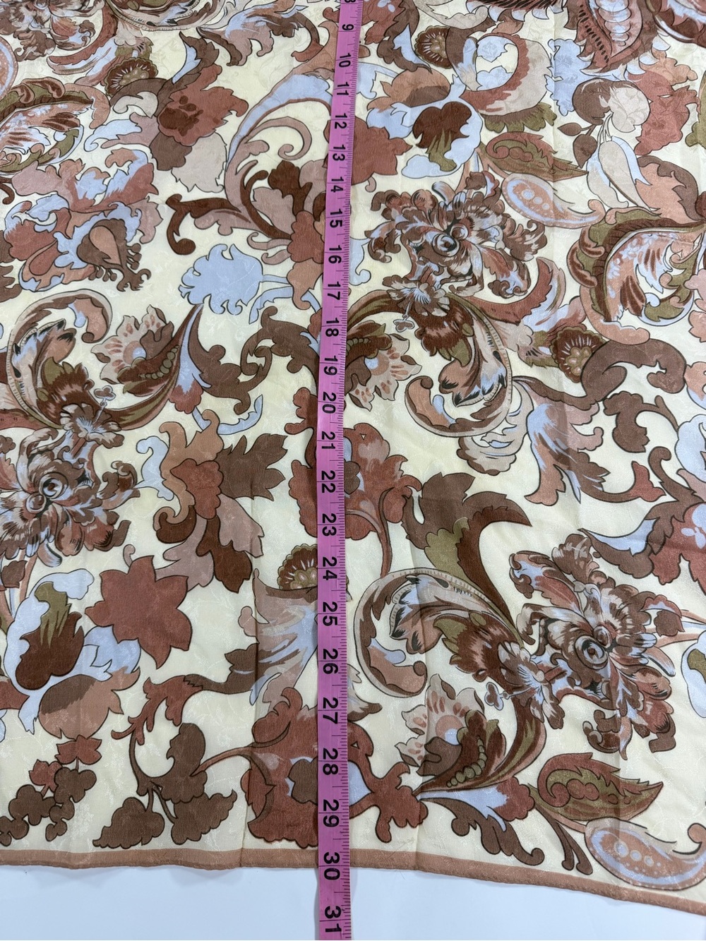Vintage Oscar de la Renta 100% Silk Square Scarf Baroque Floral 30x30 Japan - Picture 8 of 10